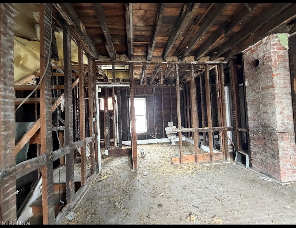 Sterlings - Residential Income