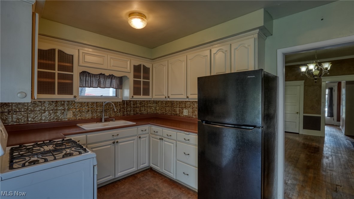 225 N 9th Street, Cambridge, Ohio image 13