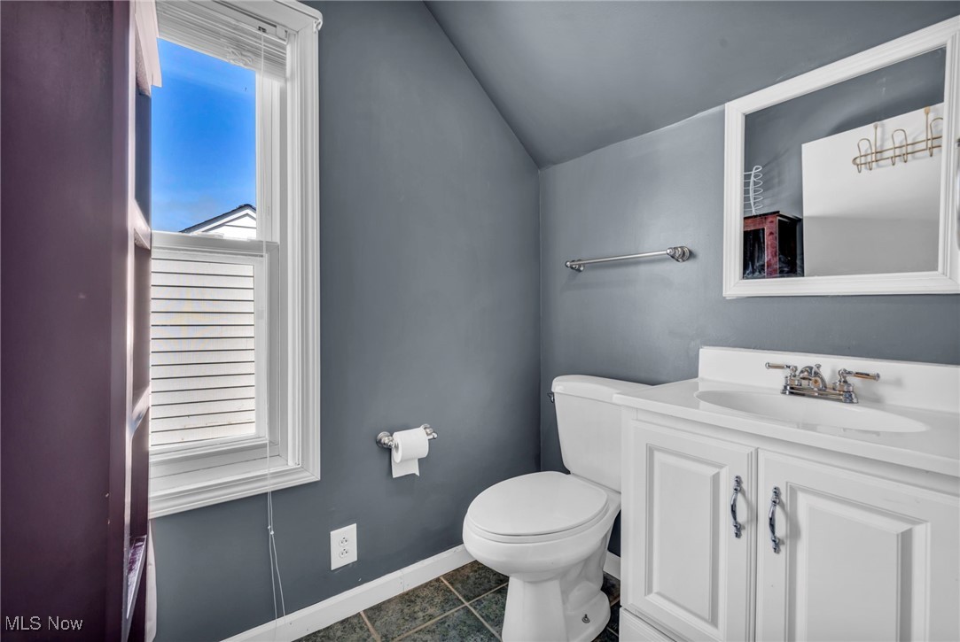 329 Clarmont Road, Willowick, Ohio image 20