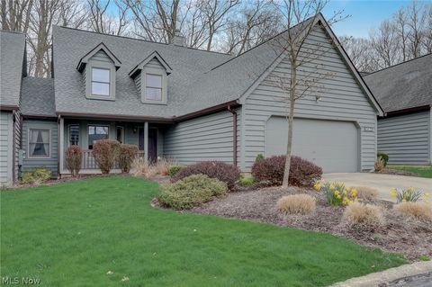 9086 Woodcrest Drive, Brecksville, OH 44141 - #: 5030374