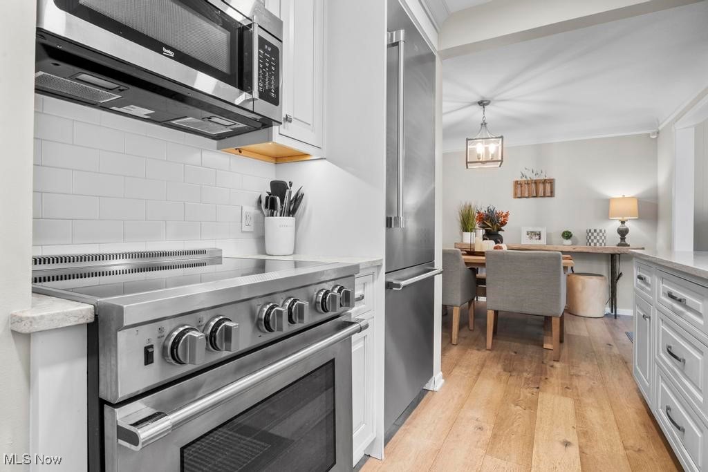 North Olmsted, Ohio 44070, United States, 3 Bedrooms Bedrooms, ,2 BathroomsBathrooms,Residential,Active,234674