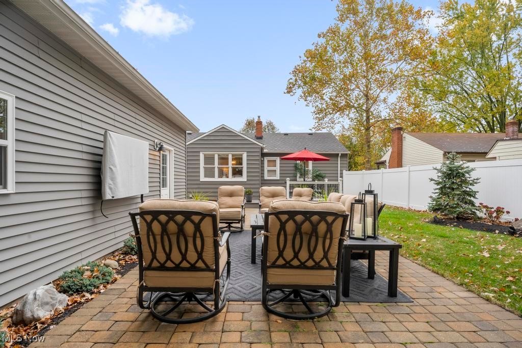 North Olmsted, Ohio 44070, United States, 3 Bedrooms Bedrooms, ,2 BathroomsBathrooms,Residential,Active,234674