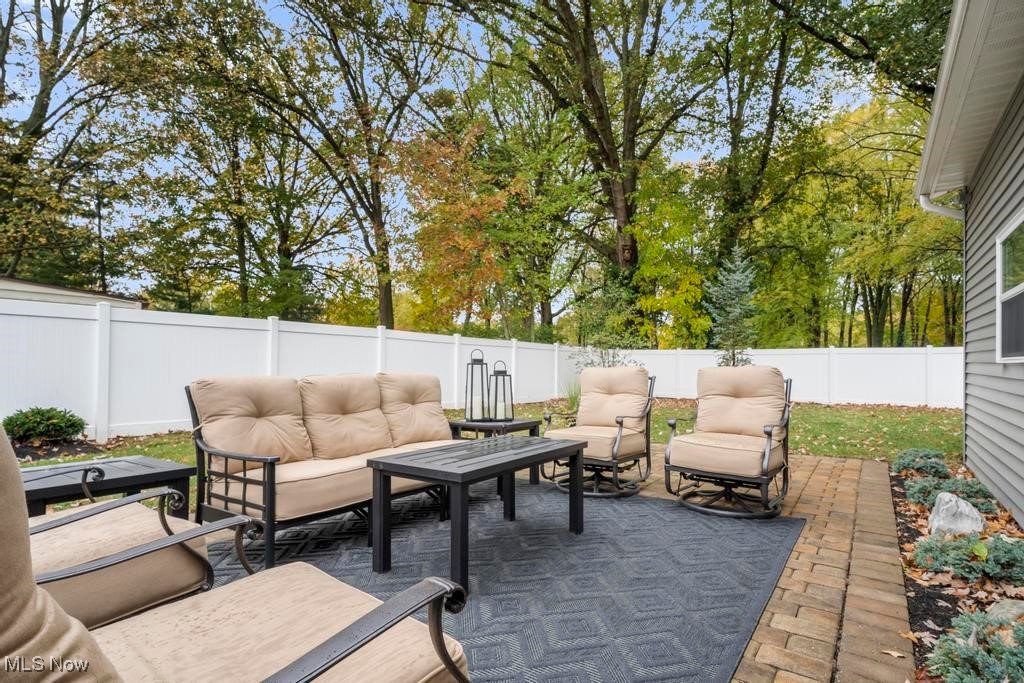 North Olmsted, Ohio 44070, United States, 3 Bedrooms Bedrooms, ,2 BathroomsBathrooms,Residential,Active,234674