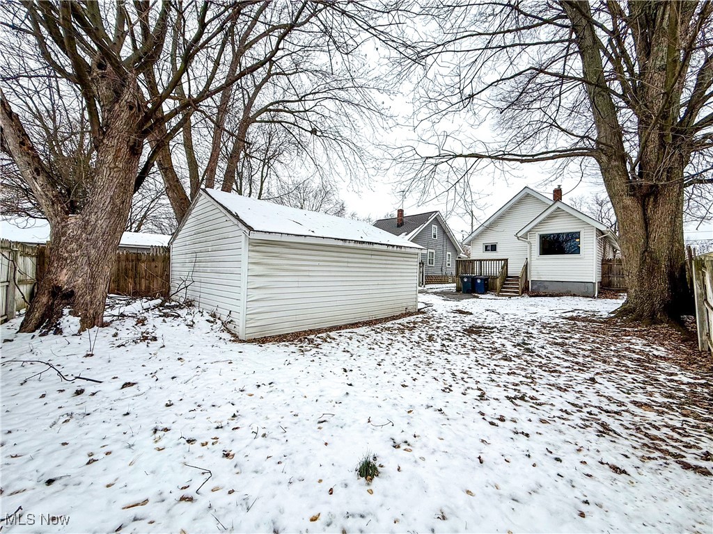 East Akron Terrace - Residential Lease