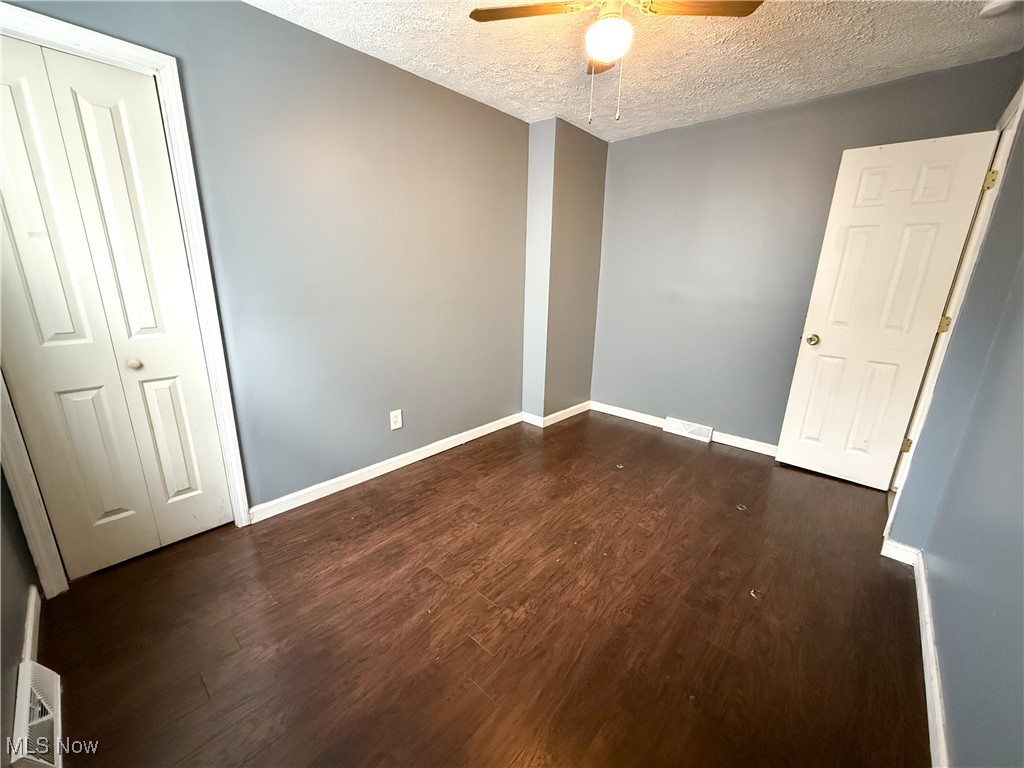 East Akron Terrace - Residential Lease