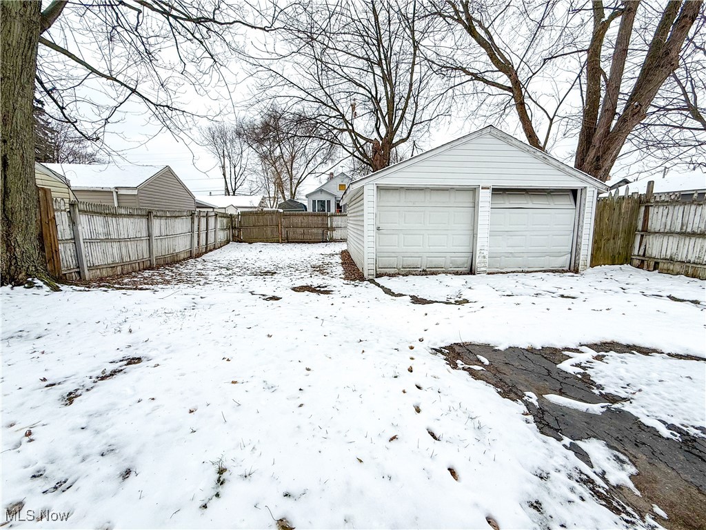 East Akron Terrace - Residential Lease