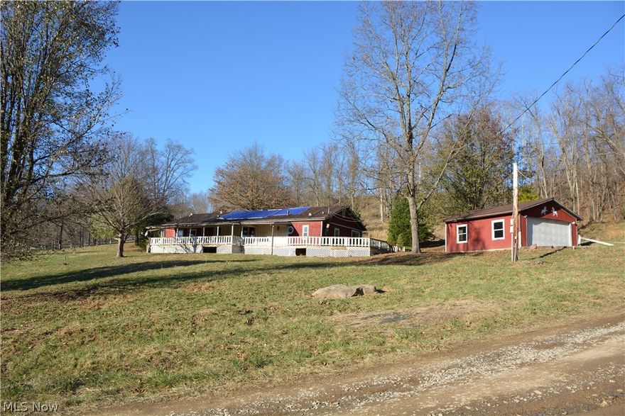 Mini-farm/House in bad condition-not livable due to active roof leaks since 2019. Barn and pond.
This property has been placed in an upcoming online auction event.