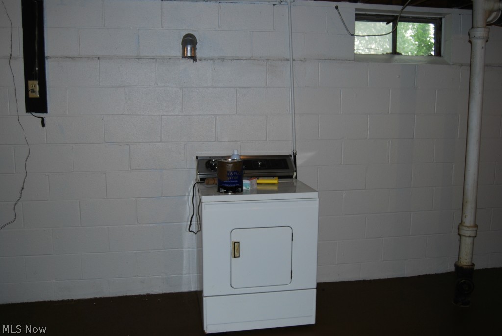 Iva B Cooper 03 - Residential