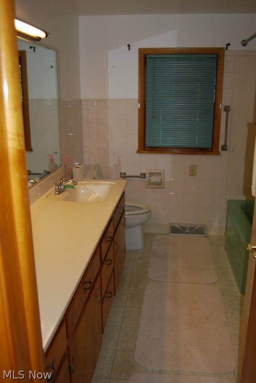 Iva B Cooper 03 - Residential