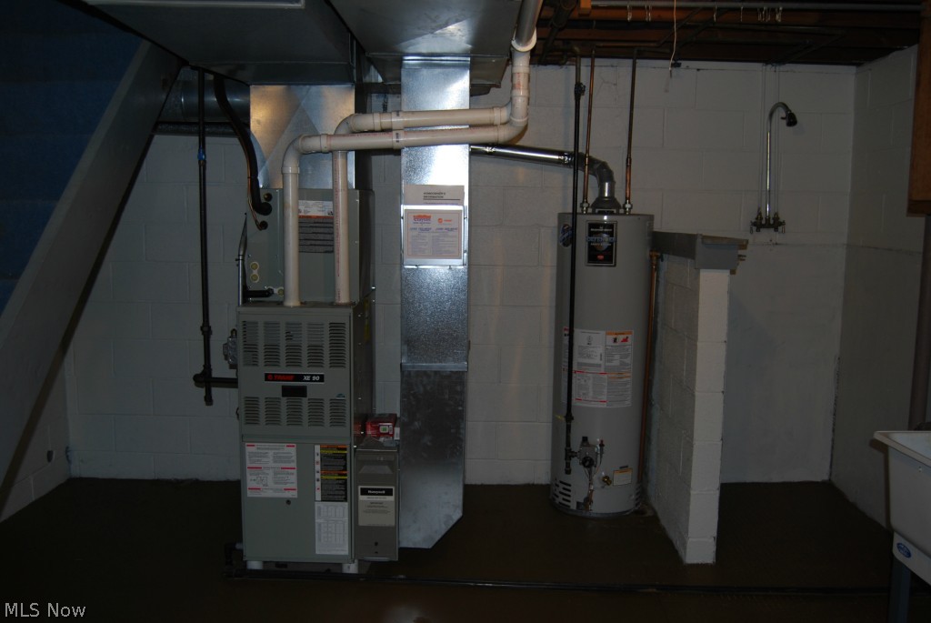 Iva B Cooper 03 - Residential