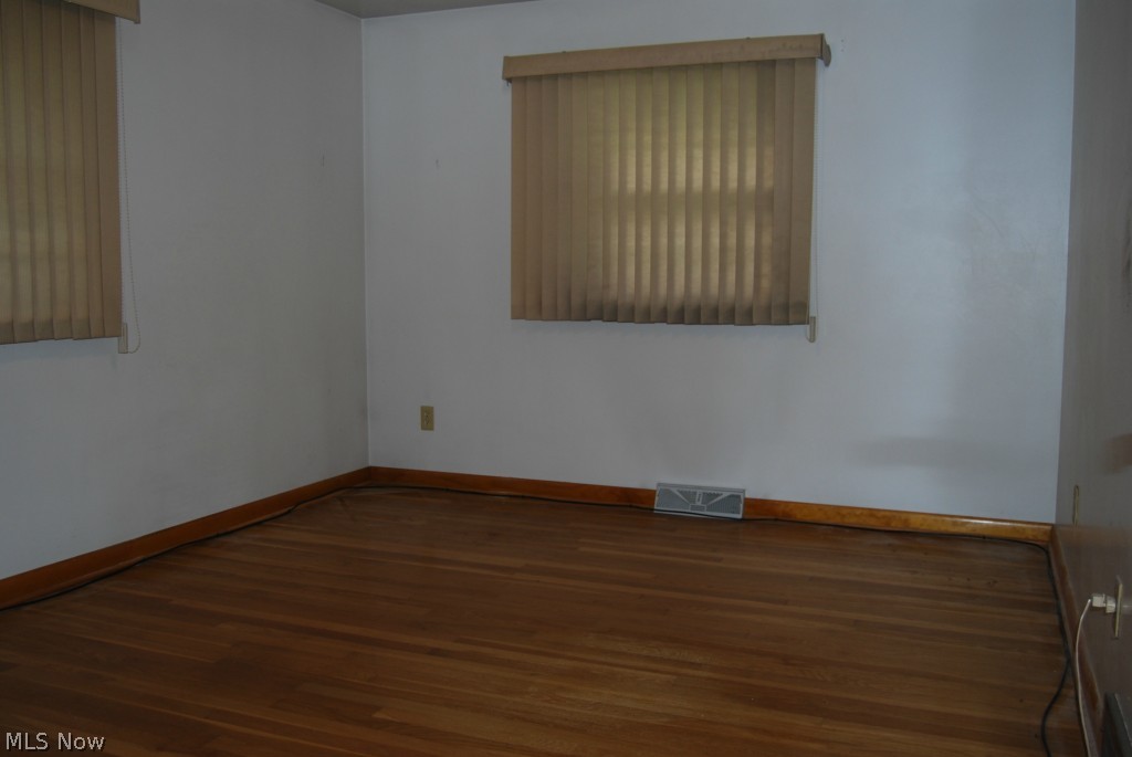 Iva B Cooper 03 - Residential