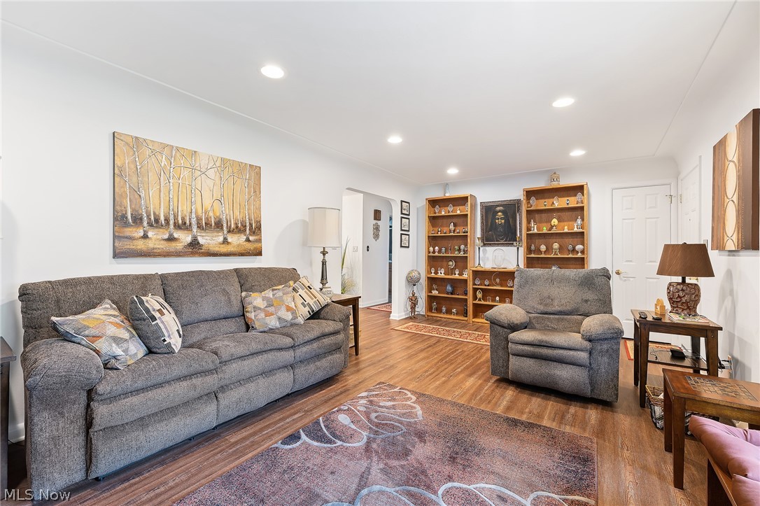 Forest Hills - Residential