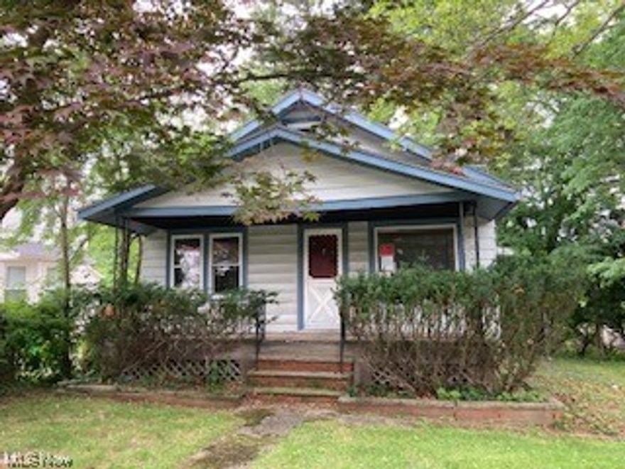 Welcome to the City of Bedford, OH where their slogan is …"There's something for everyone!" Don't miss this opportunity to purchase this two bedroom, cap cod that sits on just under a quarter acre. Bring your ideas as this property needs a some TLC. Did you know that they say Bedford is located less than 30 minutes from "everywhere" - the Cleveland Airport, World Class Health Care, World-renowned Arts and Music, beautiful Lake Erie, Fine Dining, the Cleveland Zoo, Professional Sports, Farmers Markets, Cuyahoga Valley Scenic Railroad, Universities and Colleges, Gateway to the Cuyahoga Valley National Park System, Cleveland Metro parks and many Historic sites. Schedule your showing today!