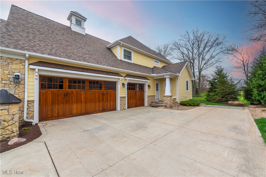 32461 Legacy Pointe Parkway, Avon Lake, Ohio image 32