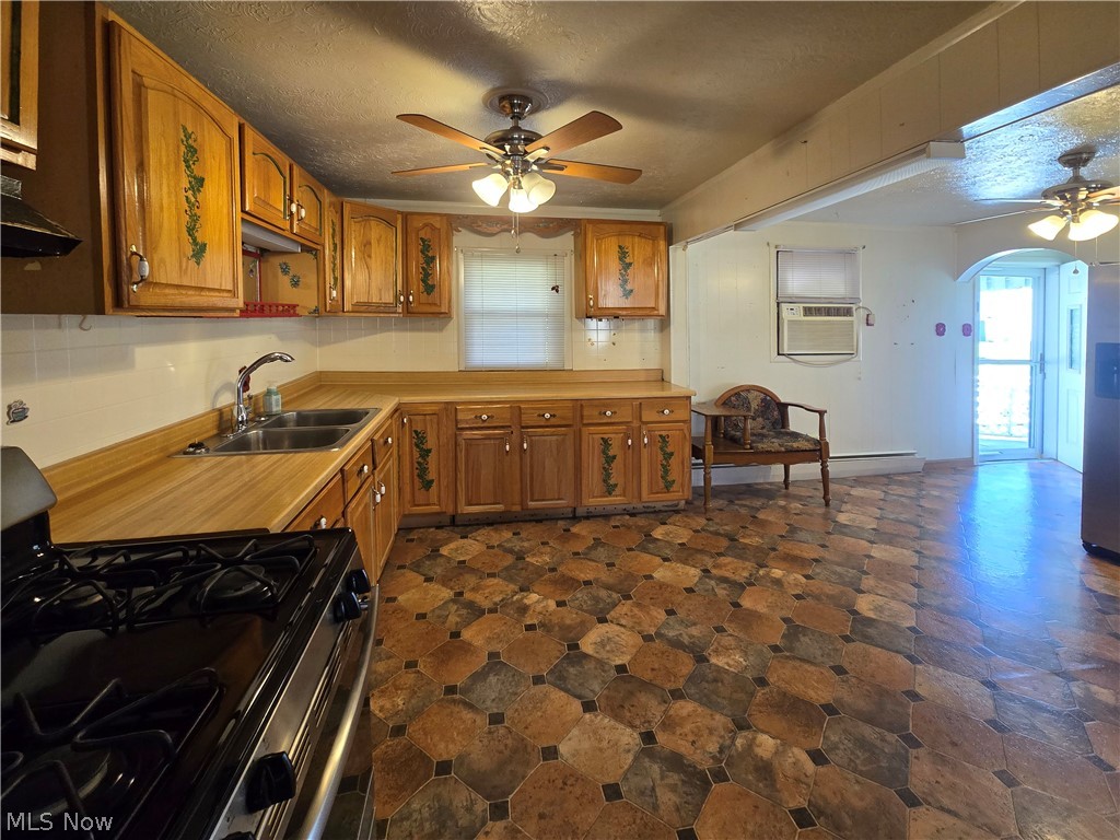 East/River - Residential