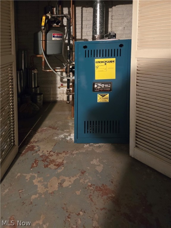 East/River - Residential