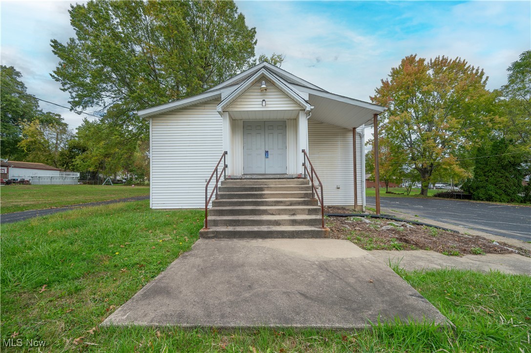 Home Acres - Commercial Sale