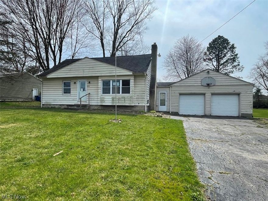 Cape Cod with 3 Bedrooms, 1 Bath, Living room with Fireplace, 2 Car Garage and Fenced in Yard. Conveniently located near shopping and restaurants.