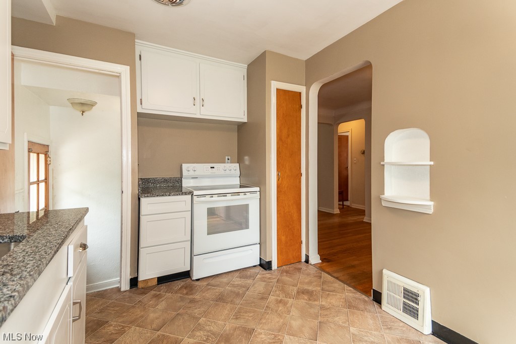 R & B Const Companys Forest Vie - Residential