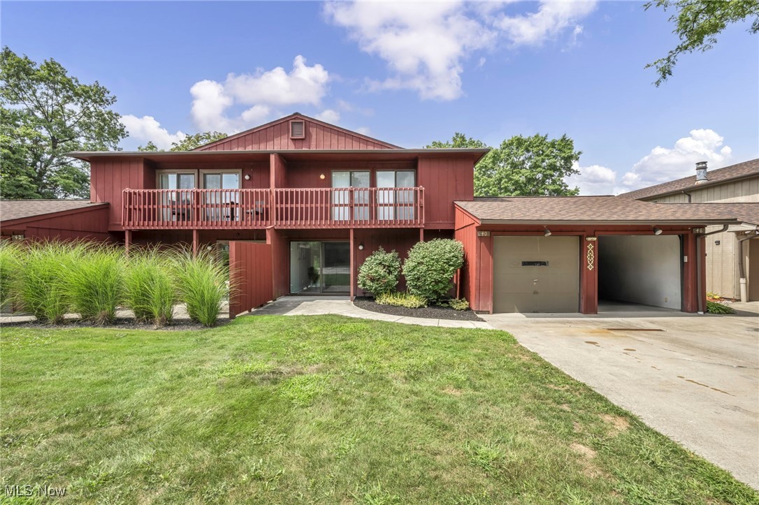 A Rare Find in North Royalton!
This fully renovated 3-bedroom, 2.5-bathroom condo with a one-car garage offers upgrades you won’t find in most homes at this price point. Step inside and be wowed by the larger-than-average custom kitchen, featuring quartz countertops, gold finishes, floating shelves, and brand-new appliances — a true centerpiece for entertaining and everyday living.
The bathrooms have been completely transformed with floor-to-ceiling tile for a sleek, high-end feel. The standout? A private en-suite master bathroom — a rare luxury in condos — offering ultimate convenience and style. The master suite also features a balcony, perfect for enjoying your morning coffee or evening unwind.
Fresh carpet throughout, modern updates in every corner, and a location in the highly regarded North Royalton School District make this property even more appealing.
Offering unmatched value in location, amenities, and style. This condo isn’t just move-in ready, it’s move-up ready.
Schedule your showing today before this gem is gone! Agent owned.