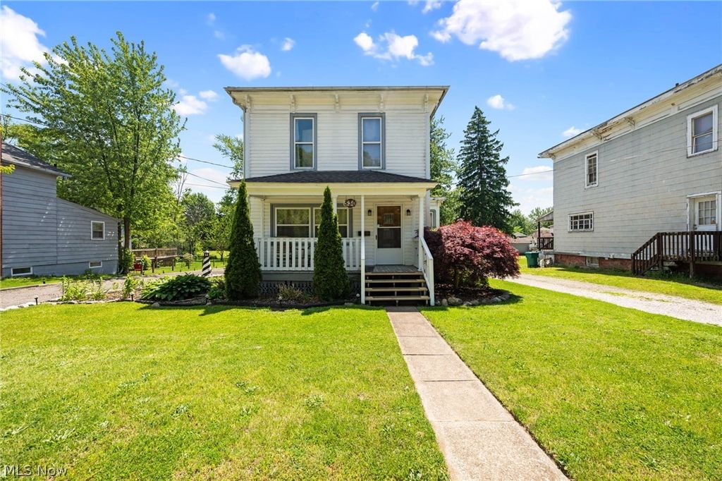 Photo of 530 W Main Street, Geneva, OH 44041 (MLS # 5211375)