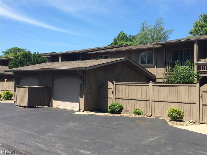 Updated townhouse in Baldwin Place.  Open floor plan with large kitchen and breakfast bar that overlooks the private patio. 2 bedrooms and 1.5 updated baths.  Master bedroom boasts a walk-in closet. Desirable location close to downtown Berea and Baldwin Wallace. Minutes from the metroparks.