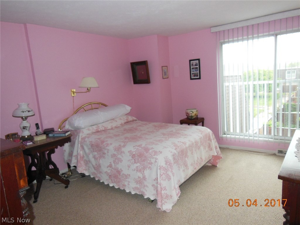 Concord Sqaure Village Condo - Residential