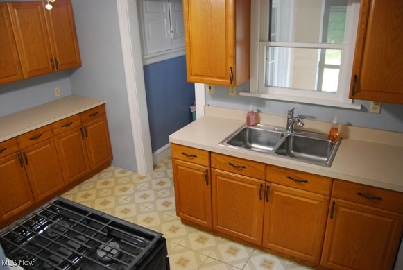 Genck Realty Co 01 - Residential