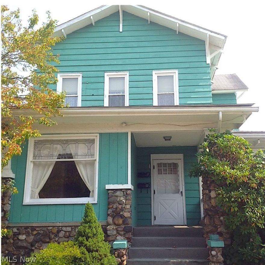 This beautiful home was formerly The Jade House. There is over 1800 sq. ft.,original harwood floors, old woodwork and a fireplace on the main floor. This house has potential as either a single family home or an investment property. Main floor can be rented out for retail space and upstairs,  one bedroom apartment.