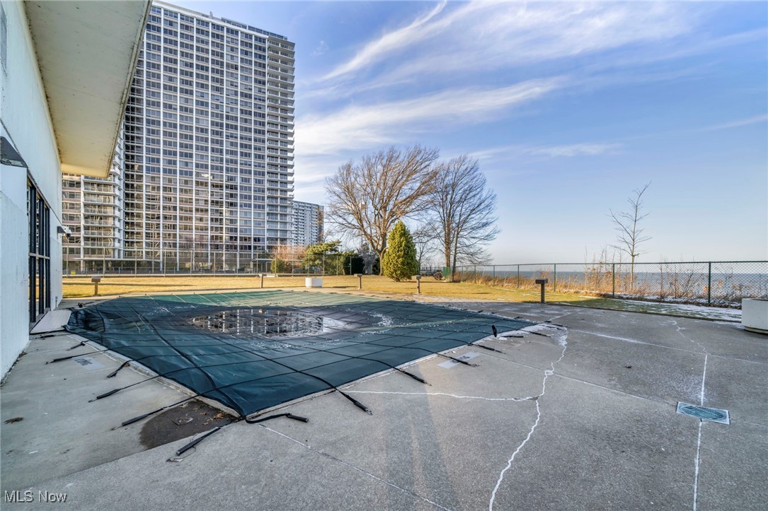 Meridian Condo - Residential