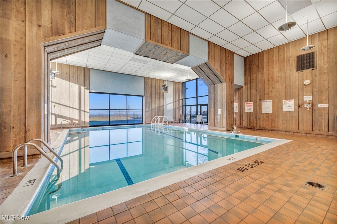 Meridian Condo - Residential