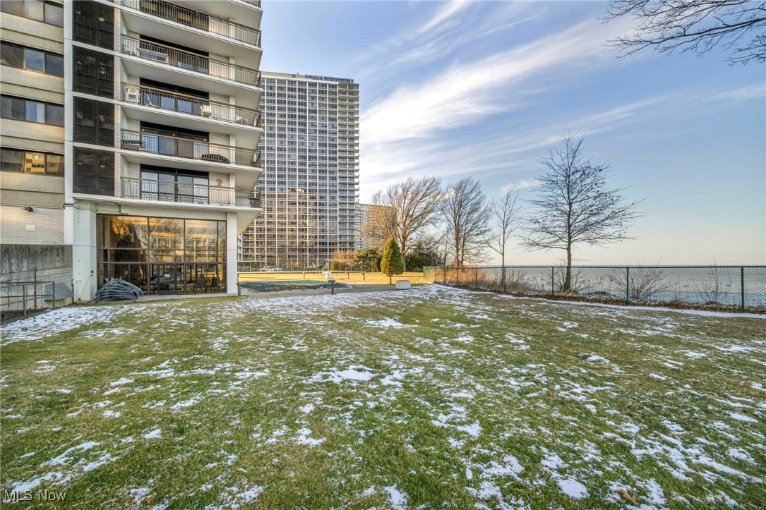 Meridian Condo - Residential