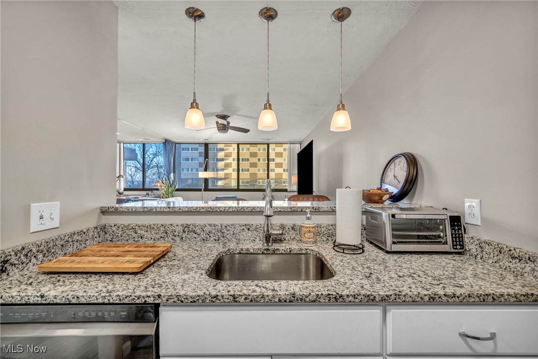 Meridian Condo - Residential