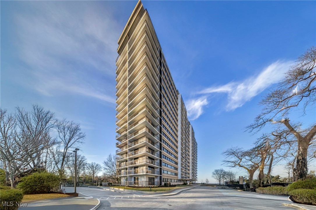 Meridian Condo - Residential