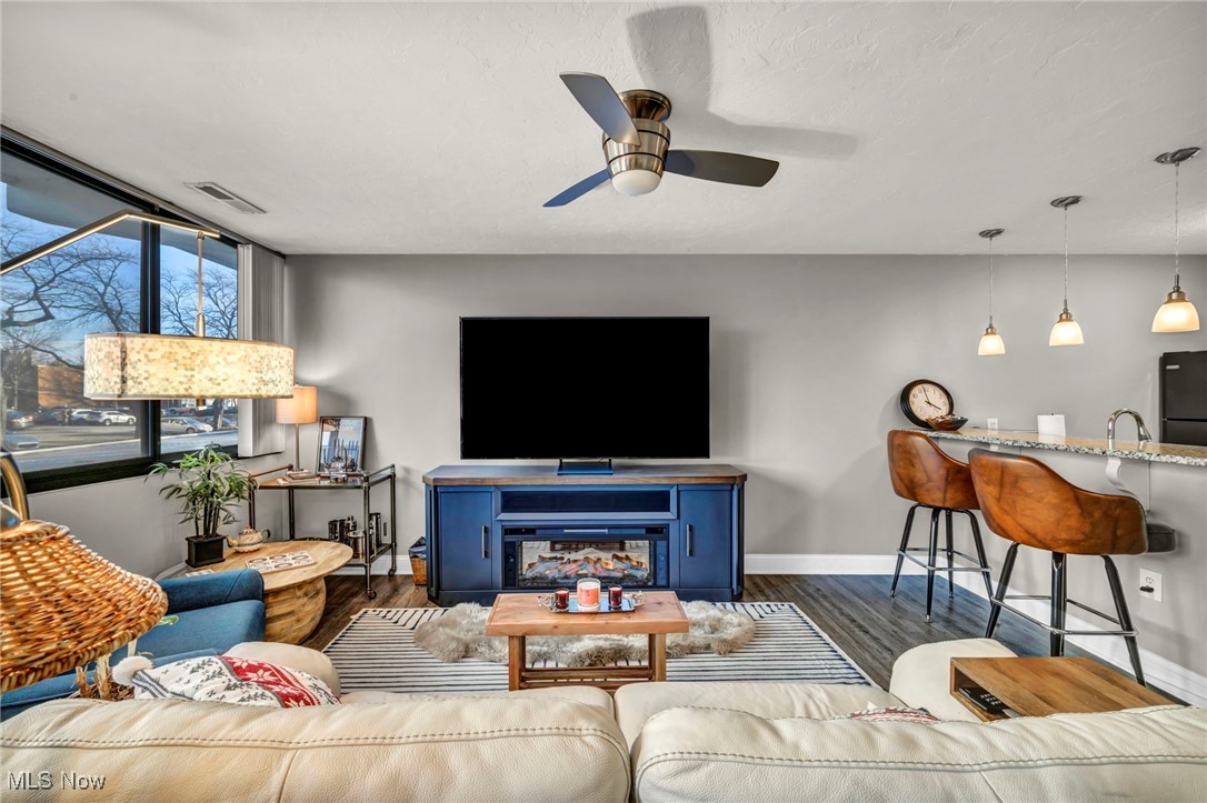 Meridian Condo - Residential