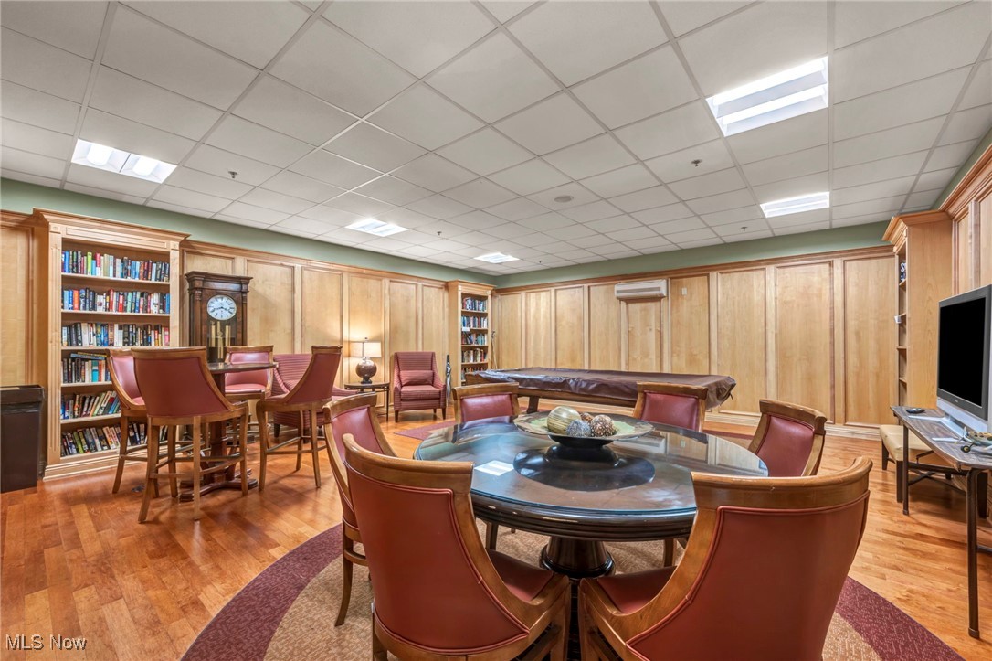 Meridian Condo - Residential