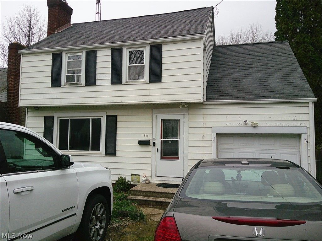 Photo of 1317 38th Street NW, Canton, OH 44709 (MLS # 5198592)