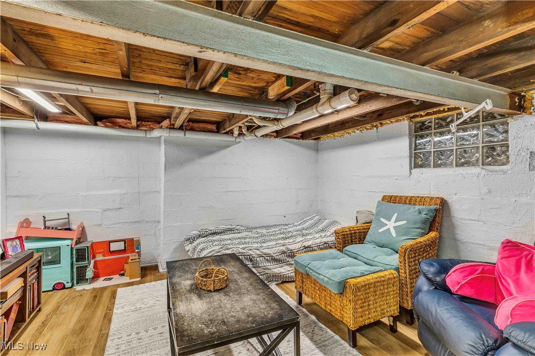 Vineyard Beach - Residential