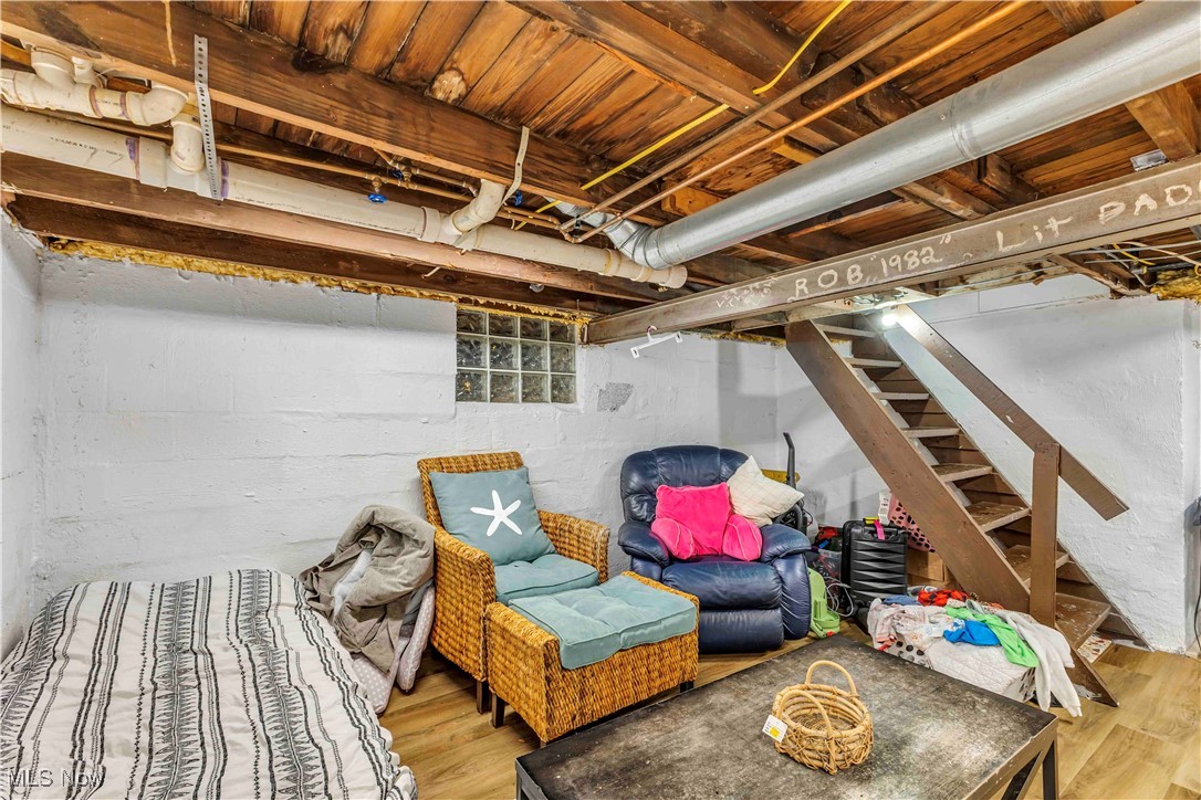 Vineyard Beach - Residential