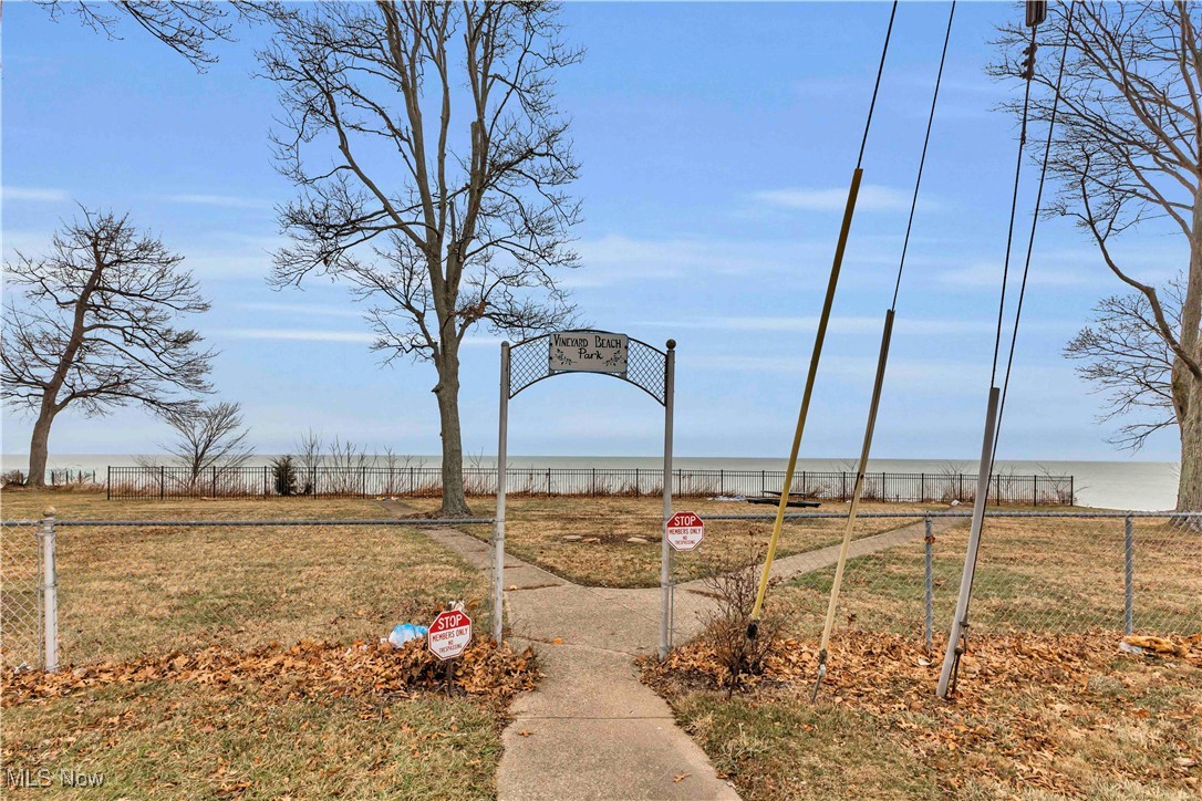 Vineyard Beach - Residential