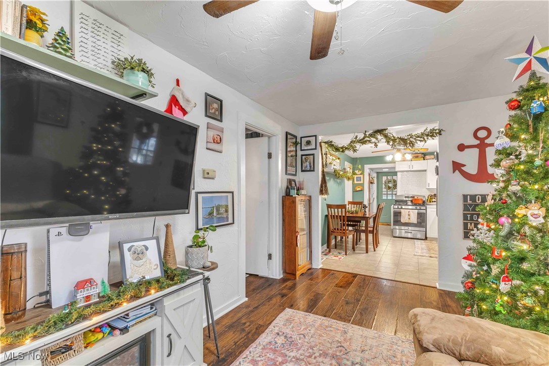 Vineyard Beach - Residential