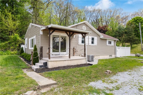 Homes For Sale - 3771 S Turkeyfoot Road<br/> Summit County, New Franklin, OH 44319