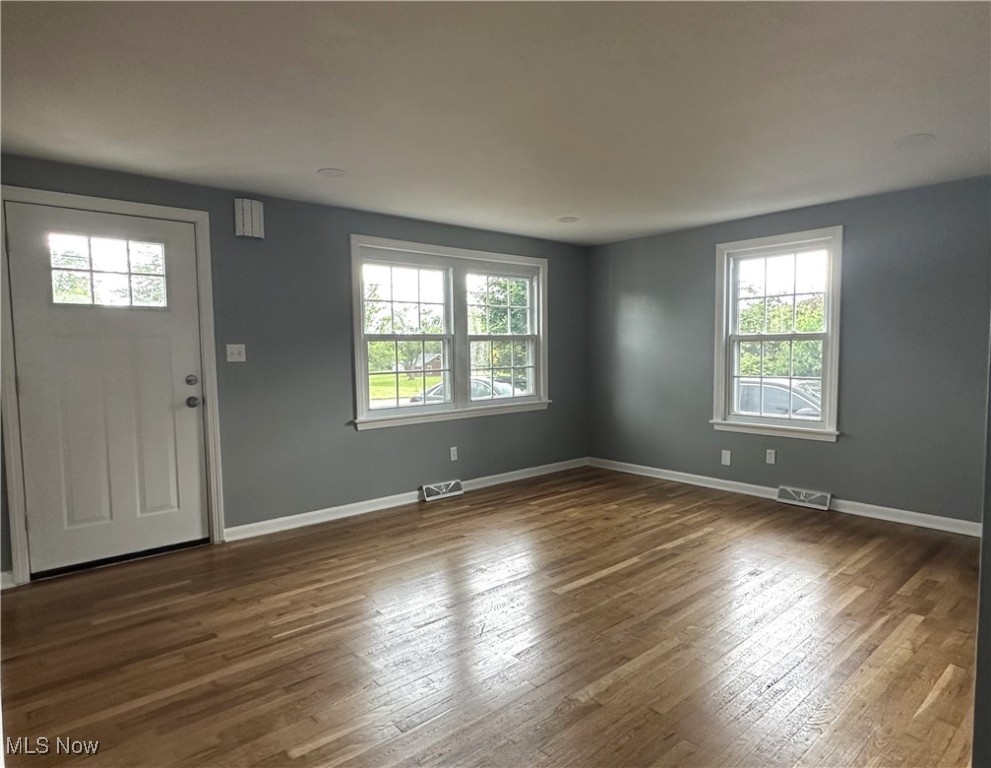 4570 N Leavitt Road, Warren, Ohio image 3