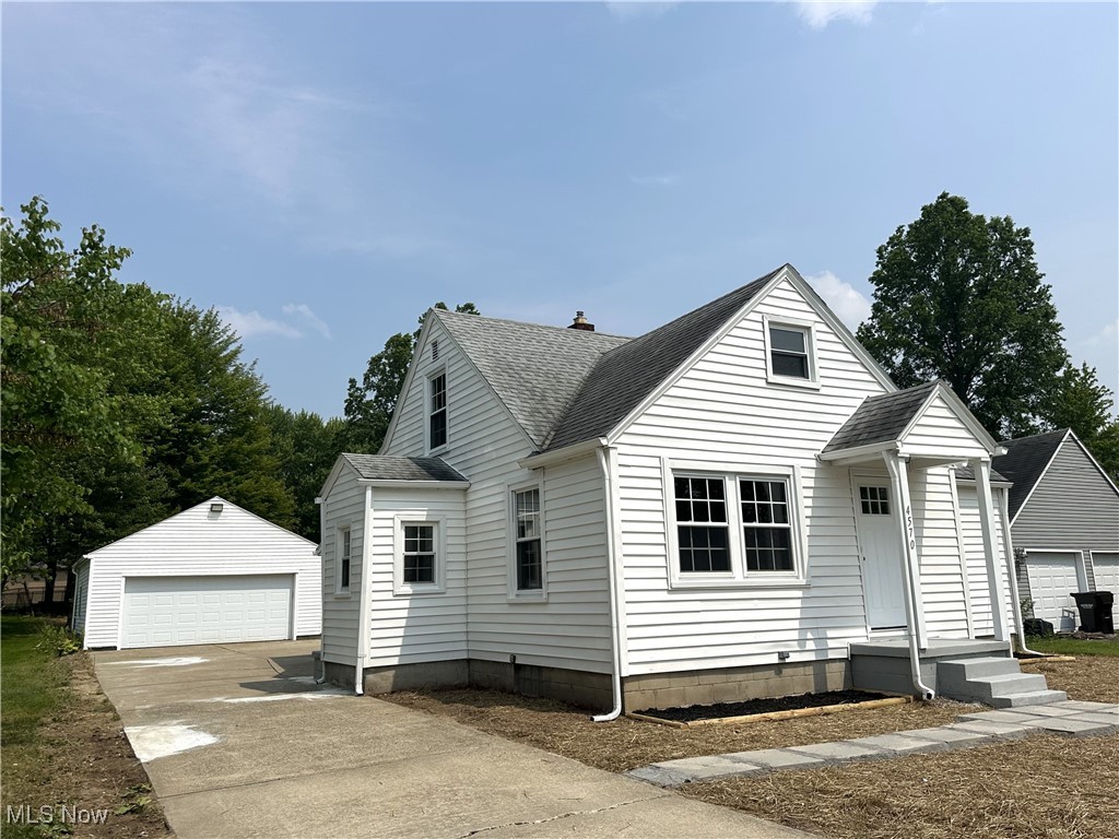 4570 N Leavitt Road, Warren, Ohio image 2