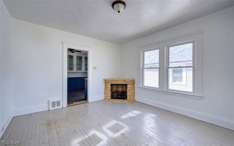 Tiny photo for 3105 Roanoke Avenue, Cleveland, OH 44109 (MLS # 5255674)