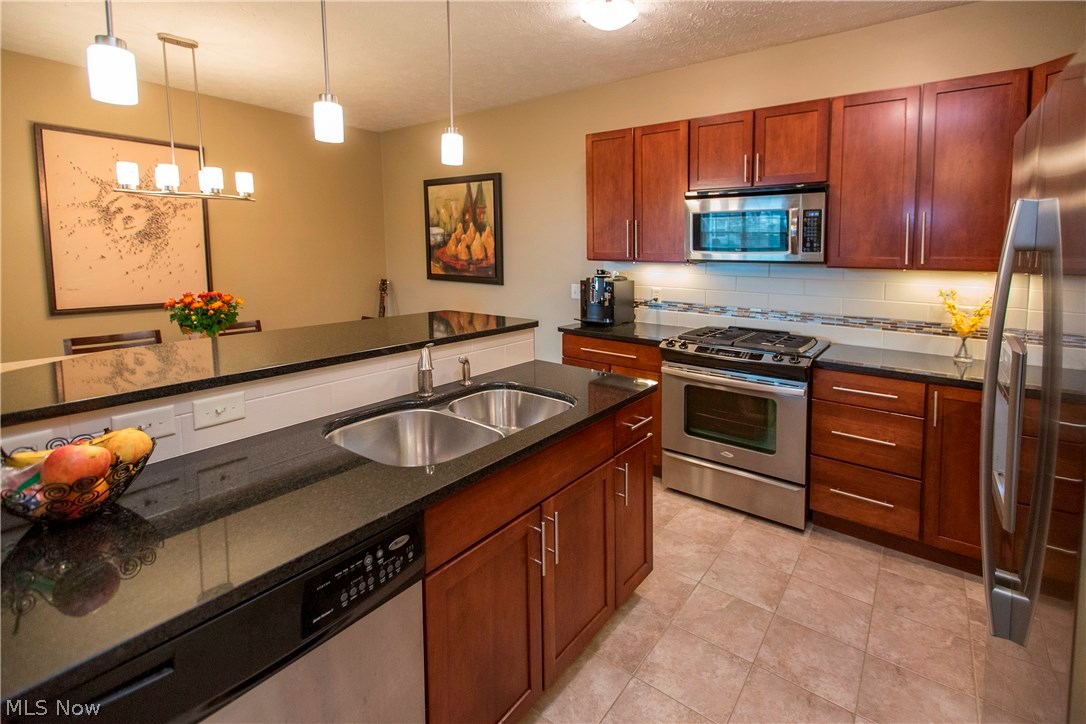 Stonebridge Condo 01 - Residential