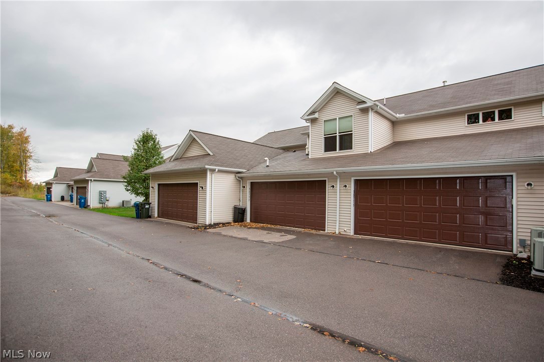 Stonebridge Condo 01 - Residential