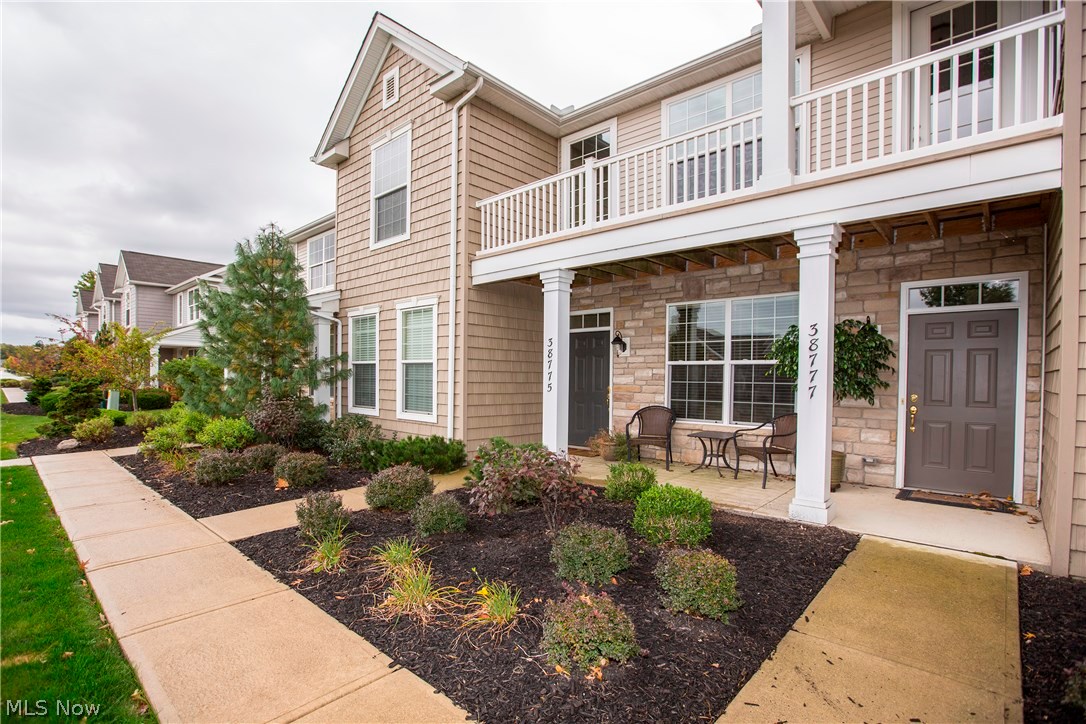 Stonebridge Condo 01 - Residential