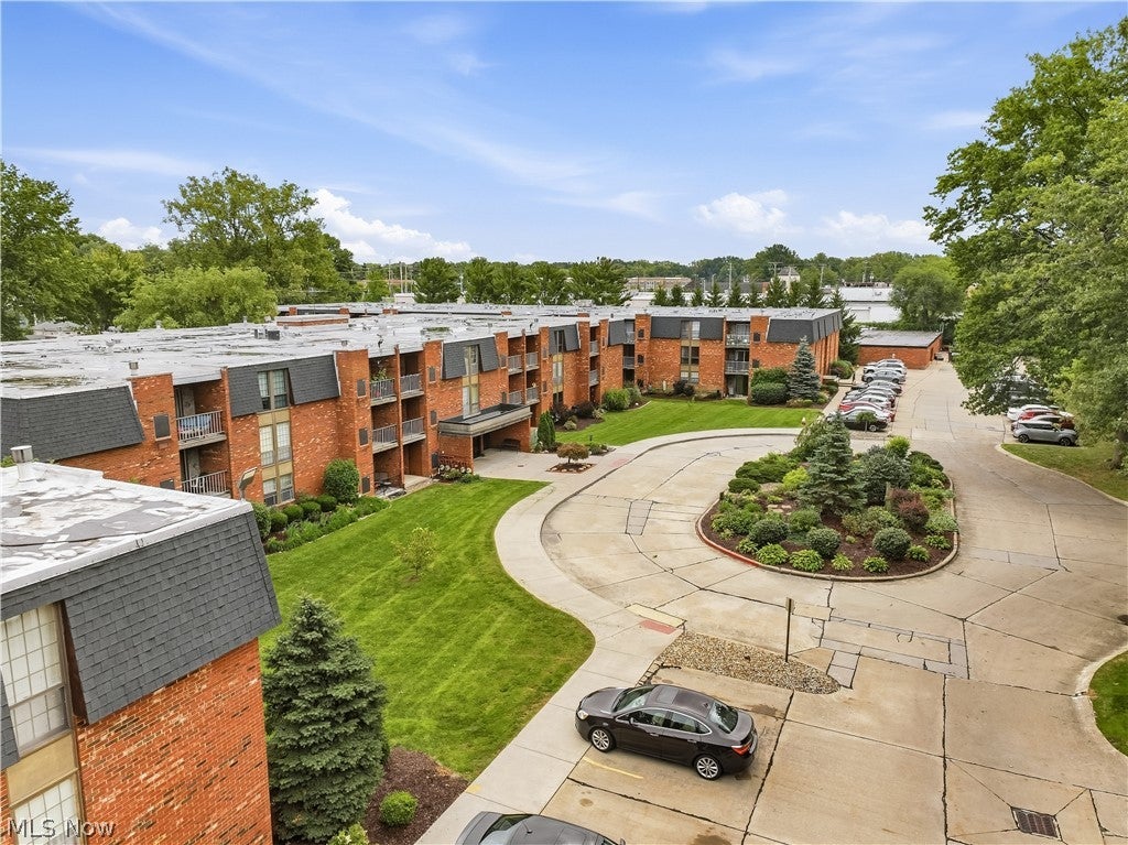 4187 Columbia Road 136