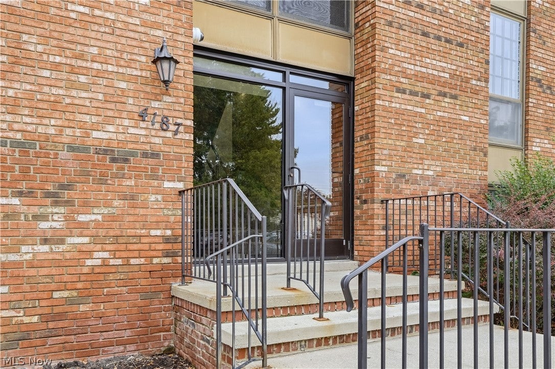4187 Columbia Road 136